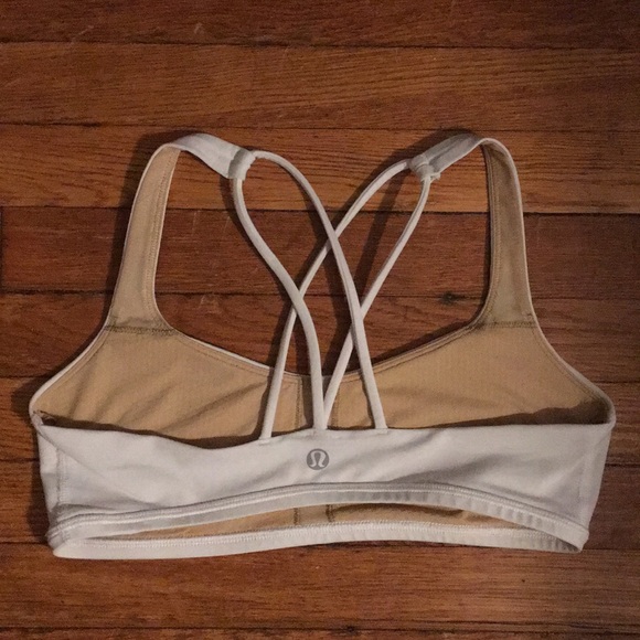 BNWOT White Lululemon Free to Be Sports Bra - Picture 2 of 3